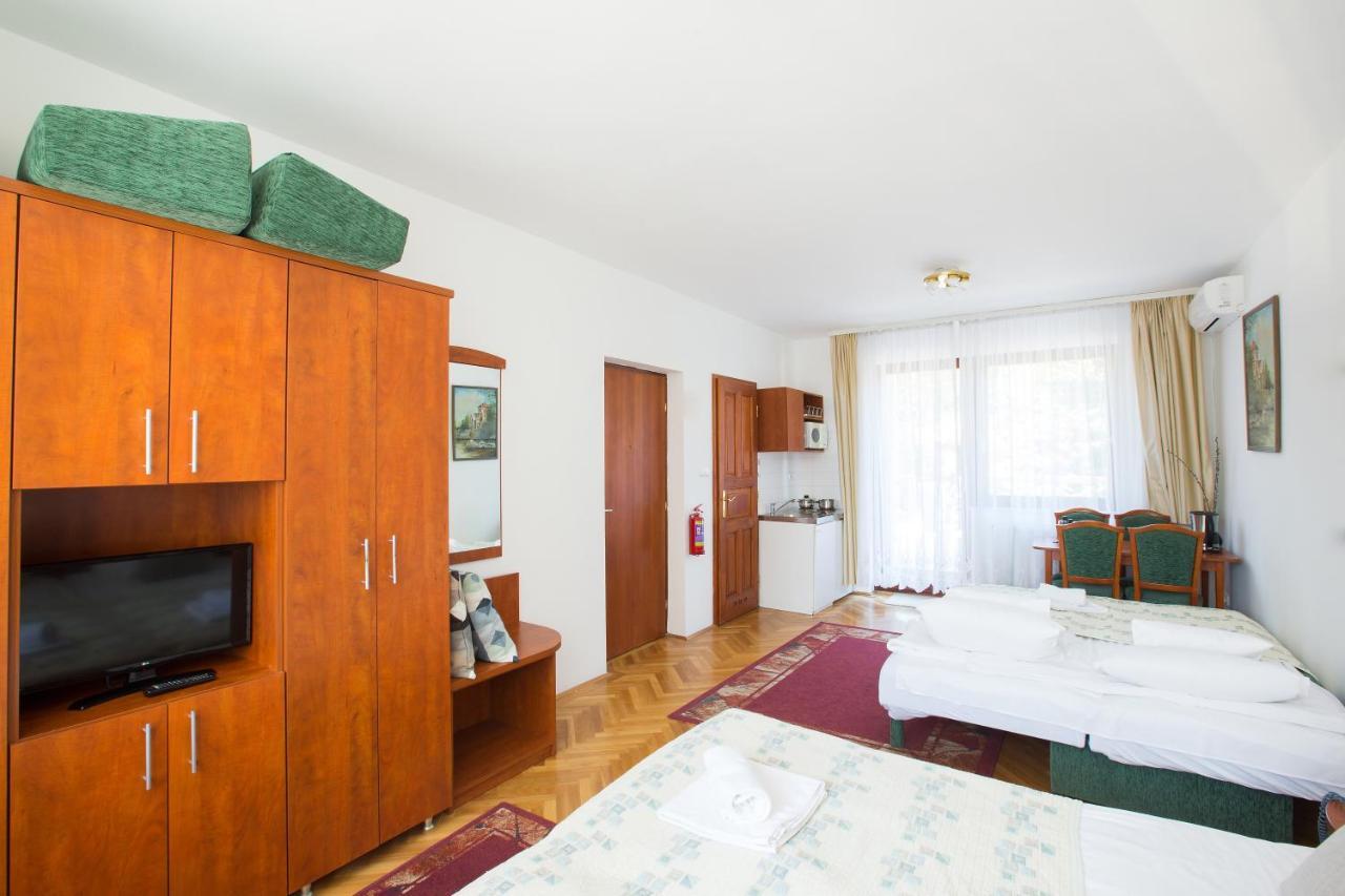 Helios Hotel 3*