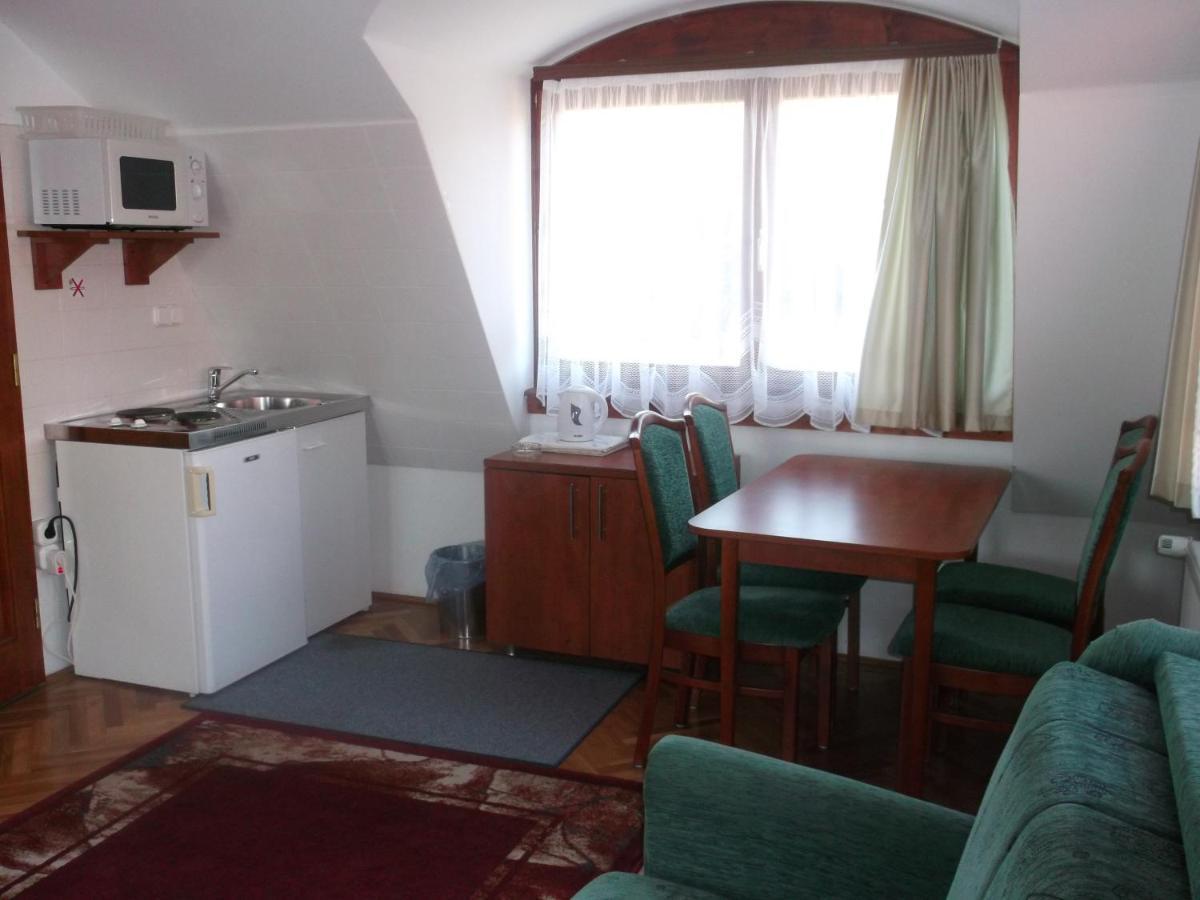 Helios Hotel