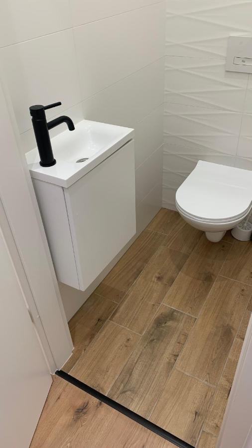 Sipsix - 2 Bedroom Flat In The Heart Of Apartman Budapest