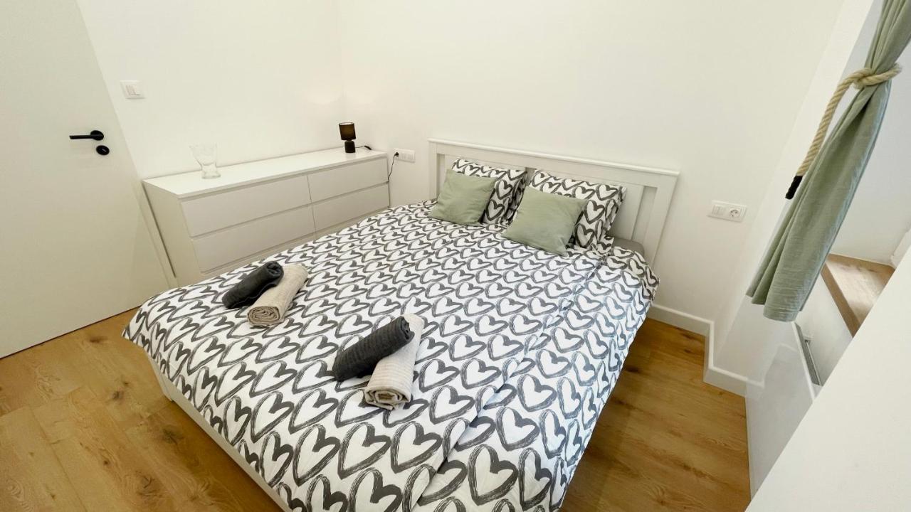 Sipsix - 2 Bedroom Flat In The Heart Of * Budapest