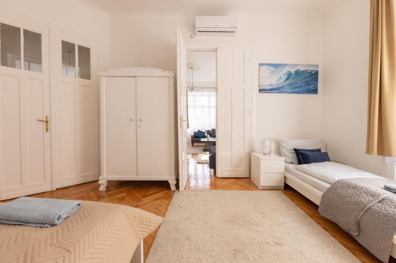Corvin Apartamento *