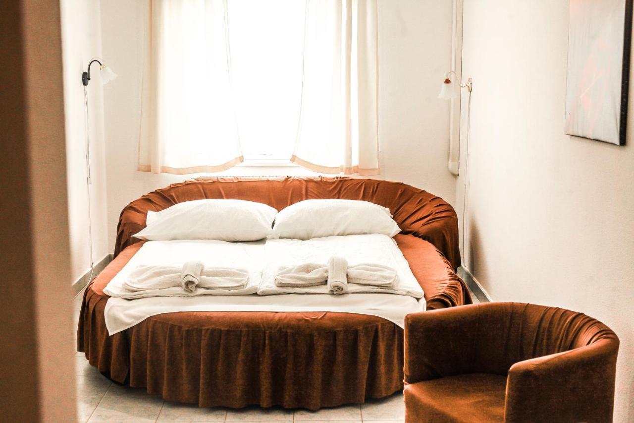 Timon 3* Budapeszt