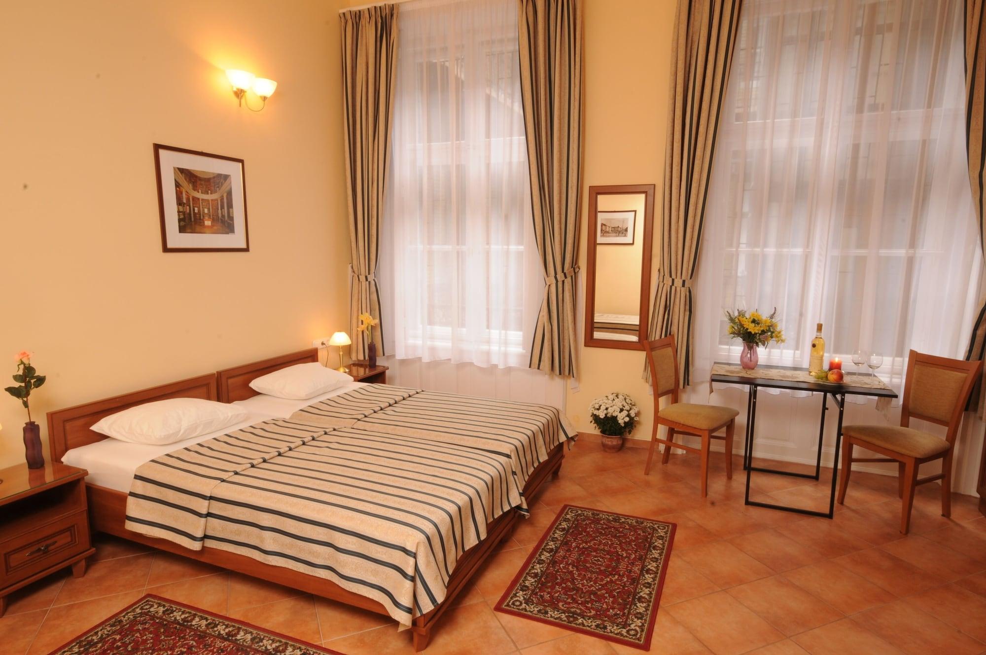 Museum Hotel 3*