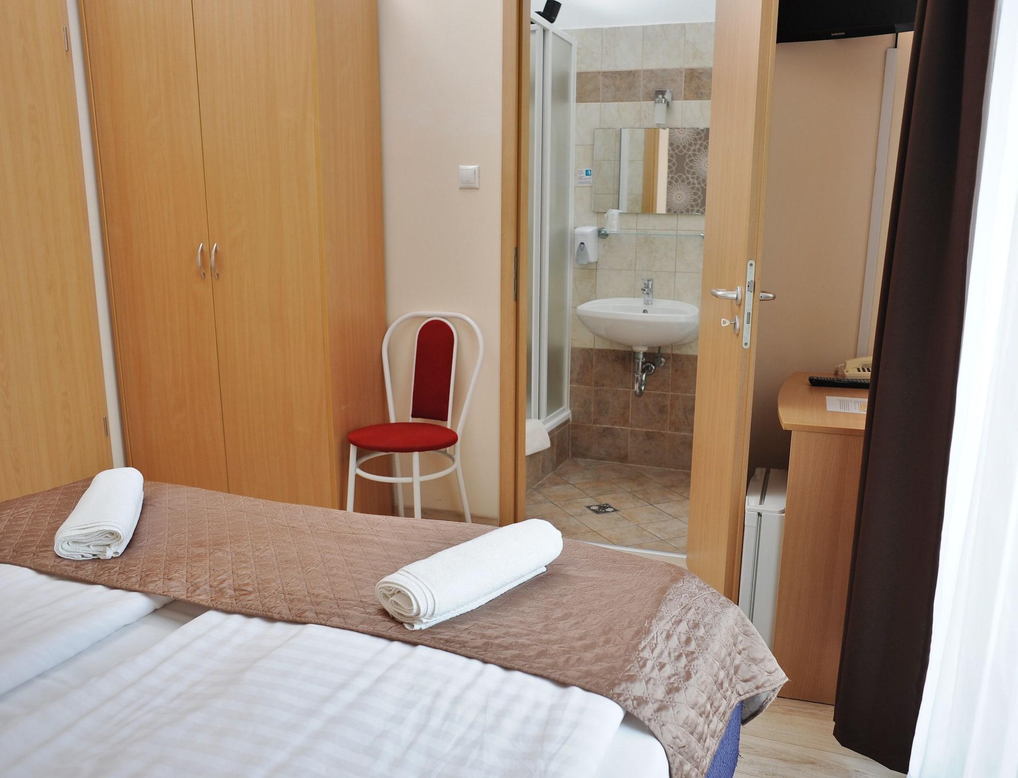 Papillon Hotel 3*
