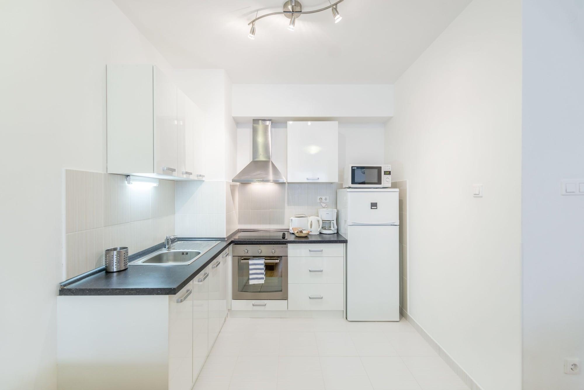Prince Apartments 3*