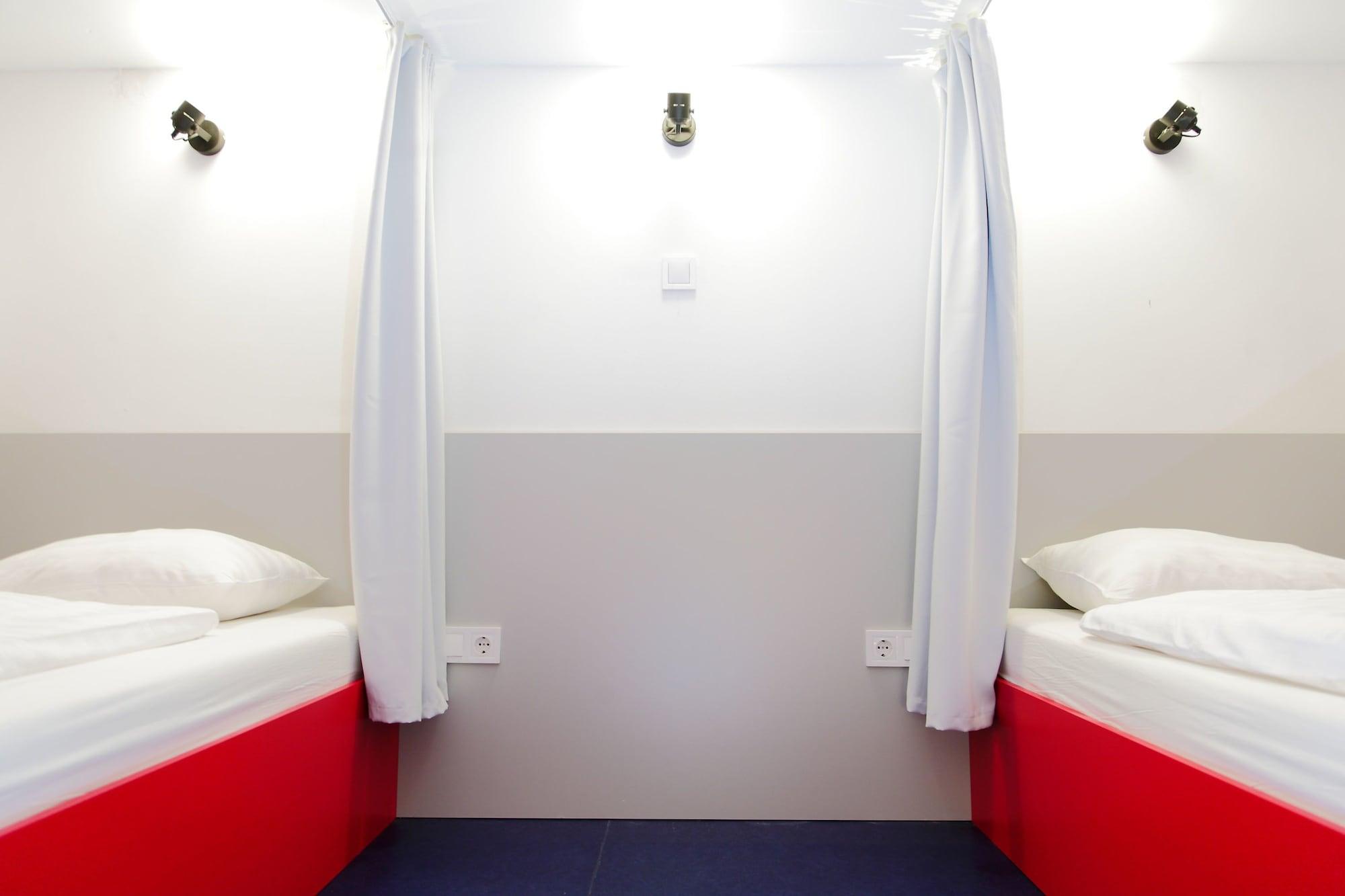 Hostel Maverick Soho *