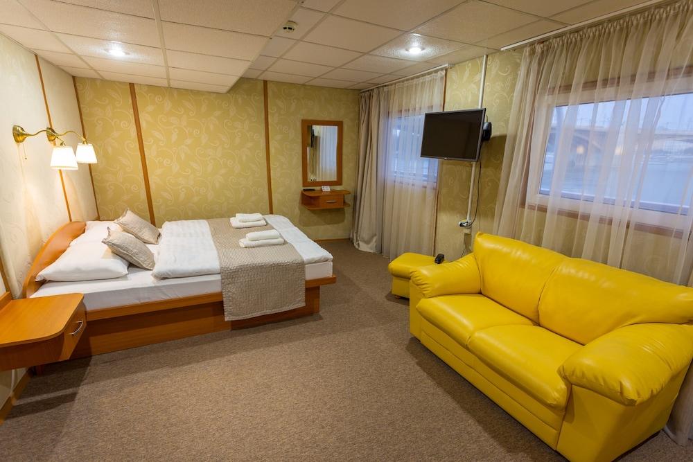 Grand Jules - Boat Bateau-hôtel