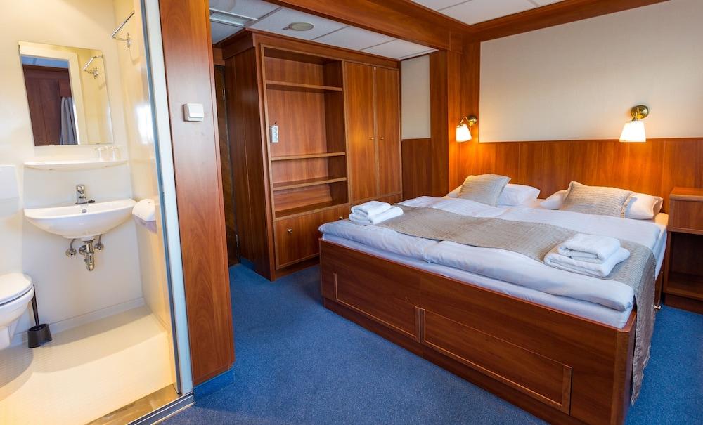 Grand Jules - Boat