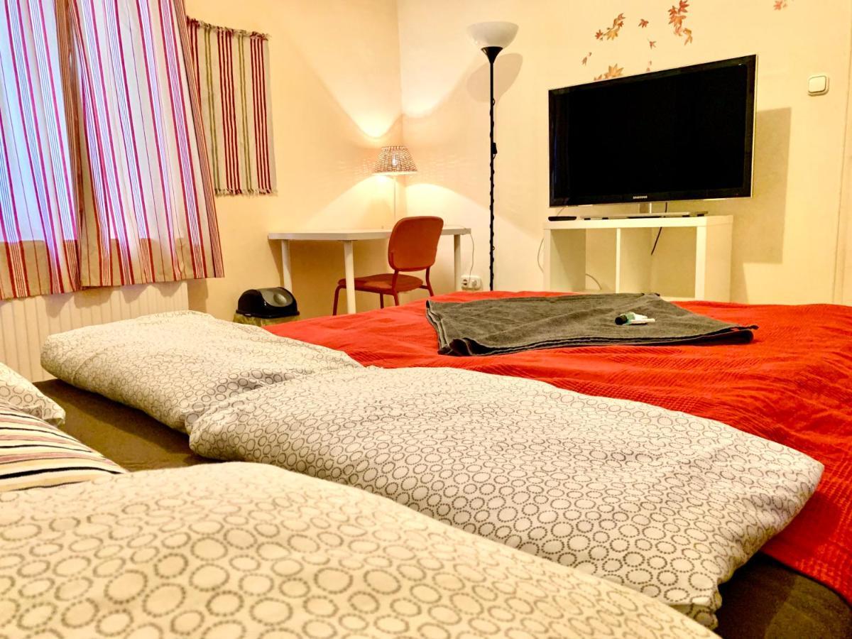 Jazzy Vibes Parliament And Ensuites 3* Budapest