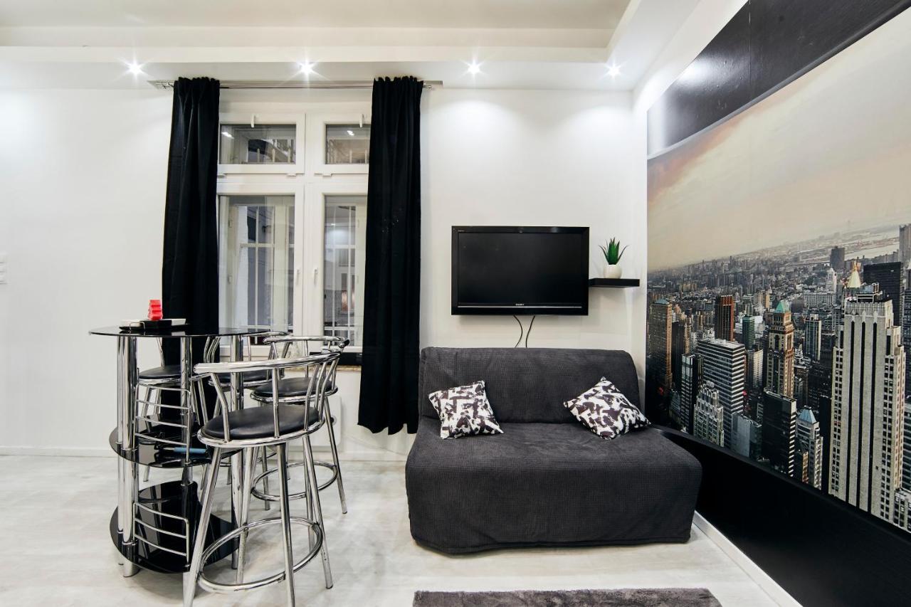 Garibaldi Apartment *