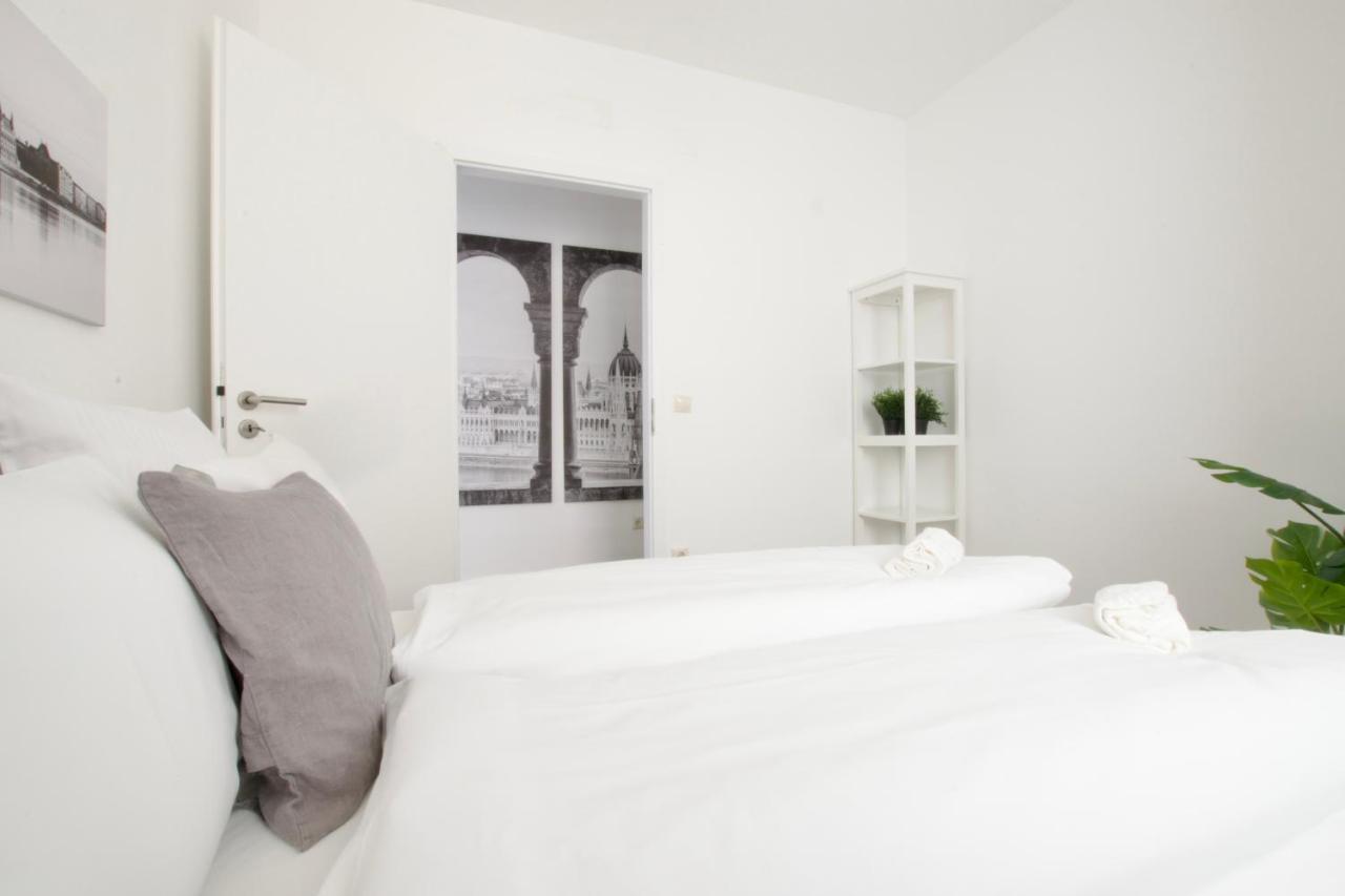 Penthouse By Hi5 -at The Of * Boedapest