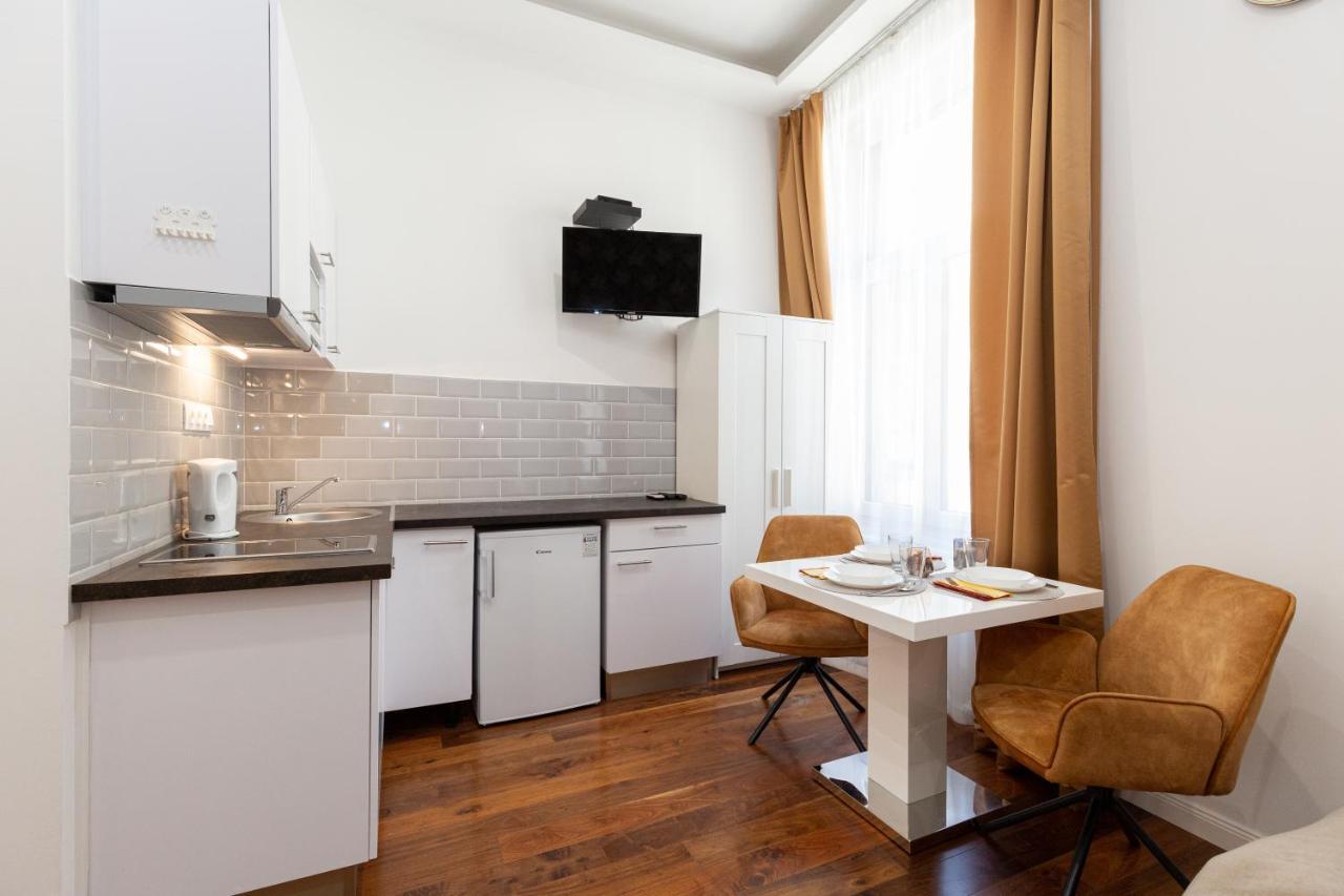 Holidays Apartamento *