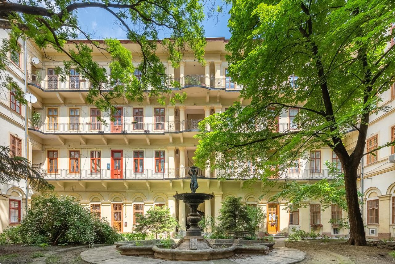 Liszt Designer 2bedroom Center Apartment *