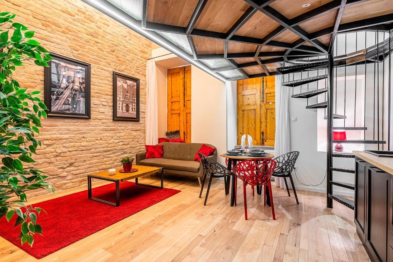 Liszt Designer 2bedroom Center Apartment *