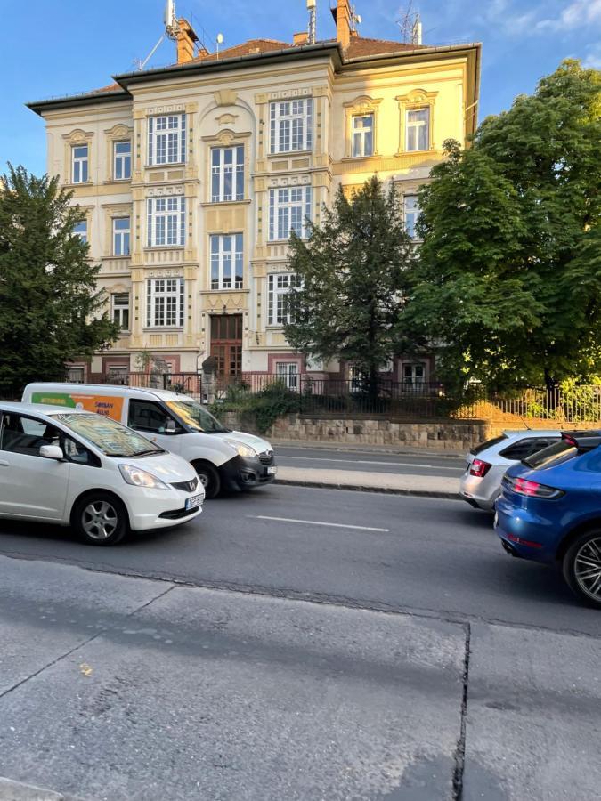 Apartment Gellert Apartman *