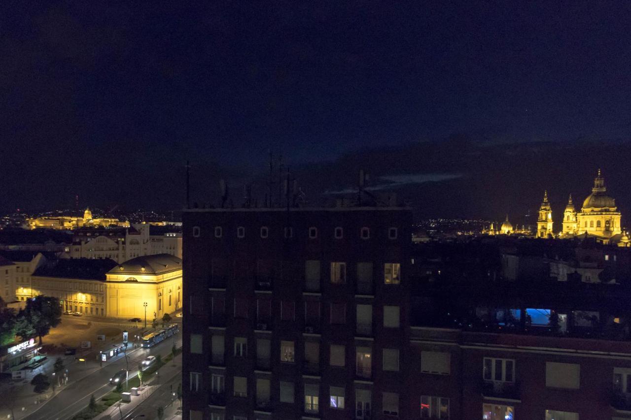 Panorama *
