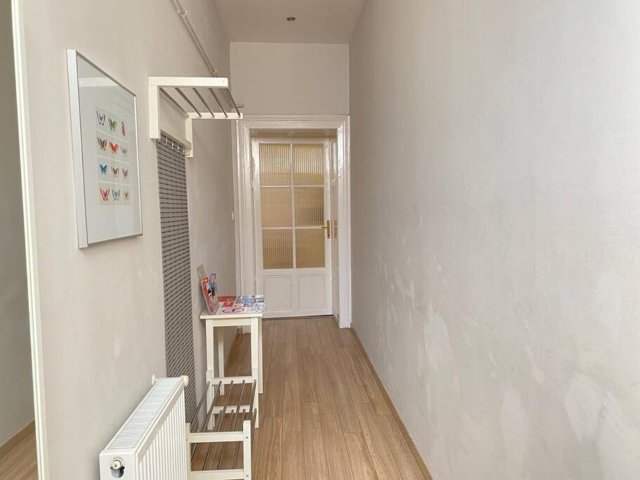Orangehomes One Bedroom Comfy