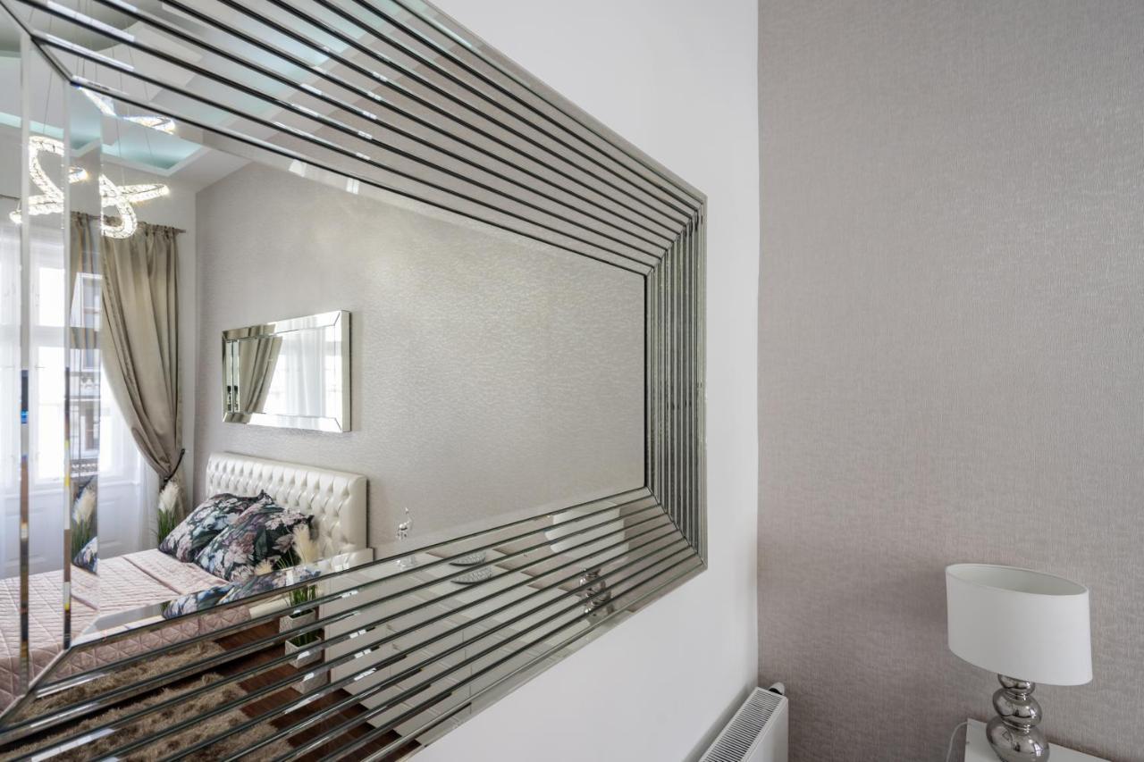 Opera Luxury With Free Parking Appartamento Budapest
