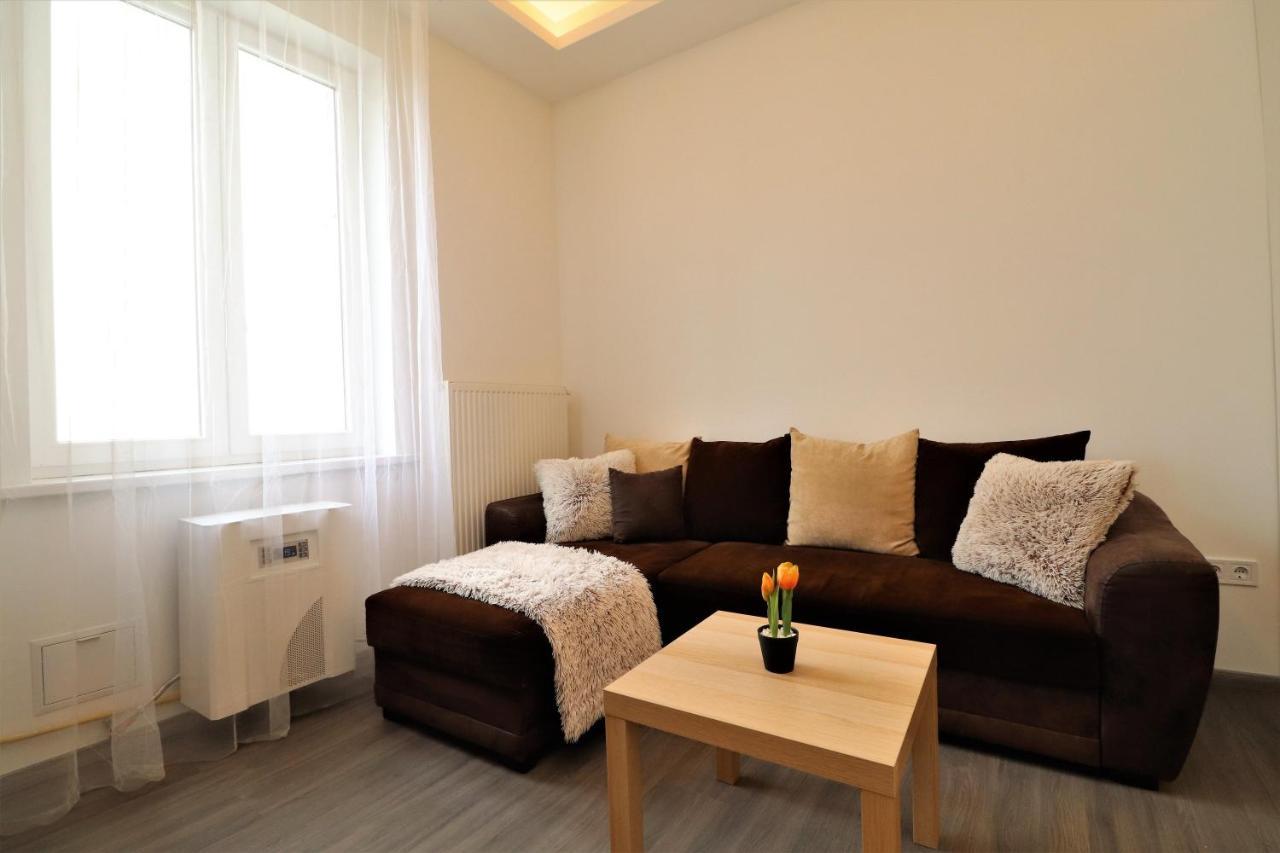 Apartamento Warm & Welcoming Near Margaret Bridge Budapest