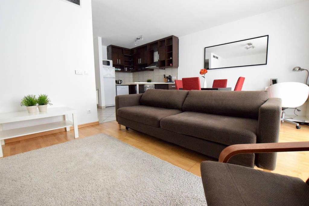 Center Opera Apartment