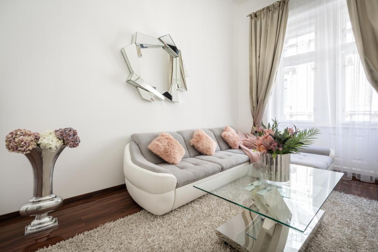 Opera Luxury With Free Parking Appartamento *