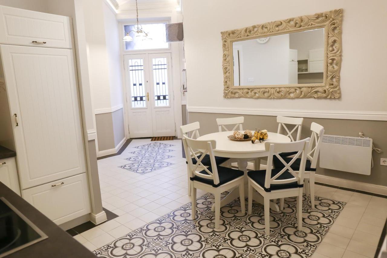 Luxurious At Center Appartement Budapest