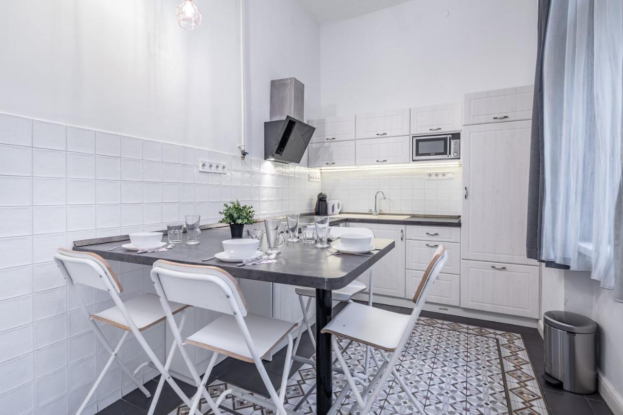 Central Luxury With Ac Apartment Budapest