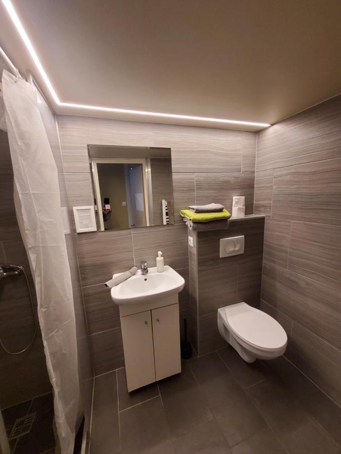 Economy And Apartamento Budapest