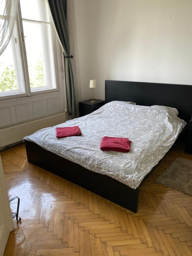 Danube Panorama Apartment *