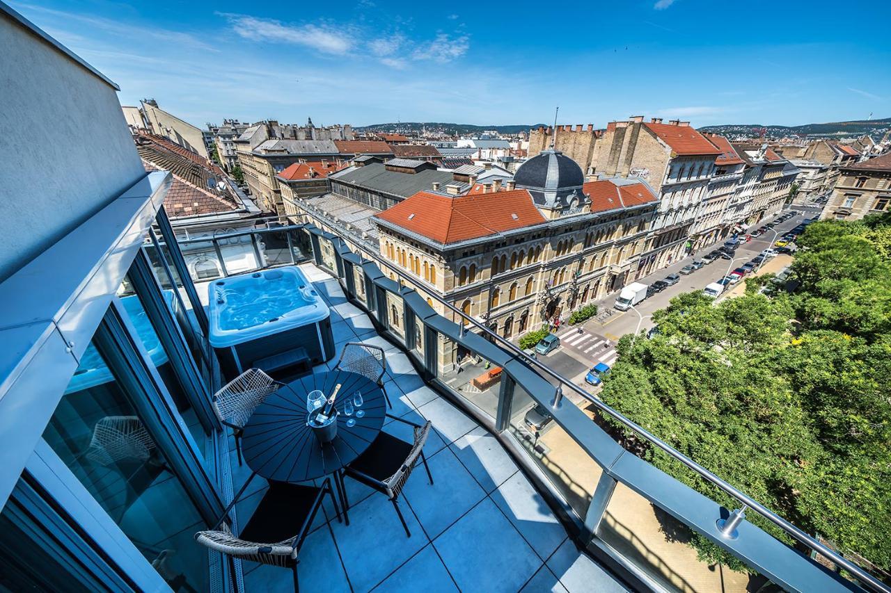Up Hotel 4*