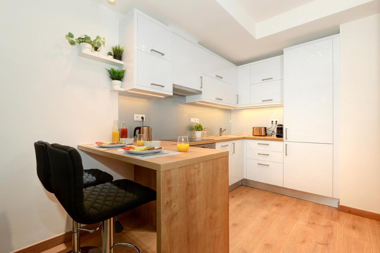Apartment Silver