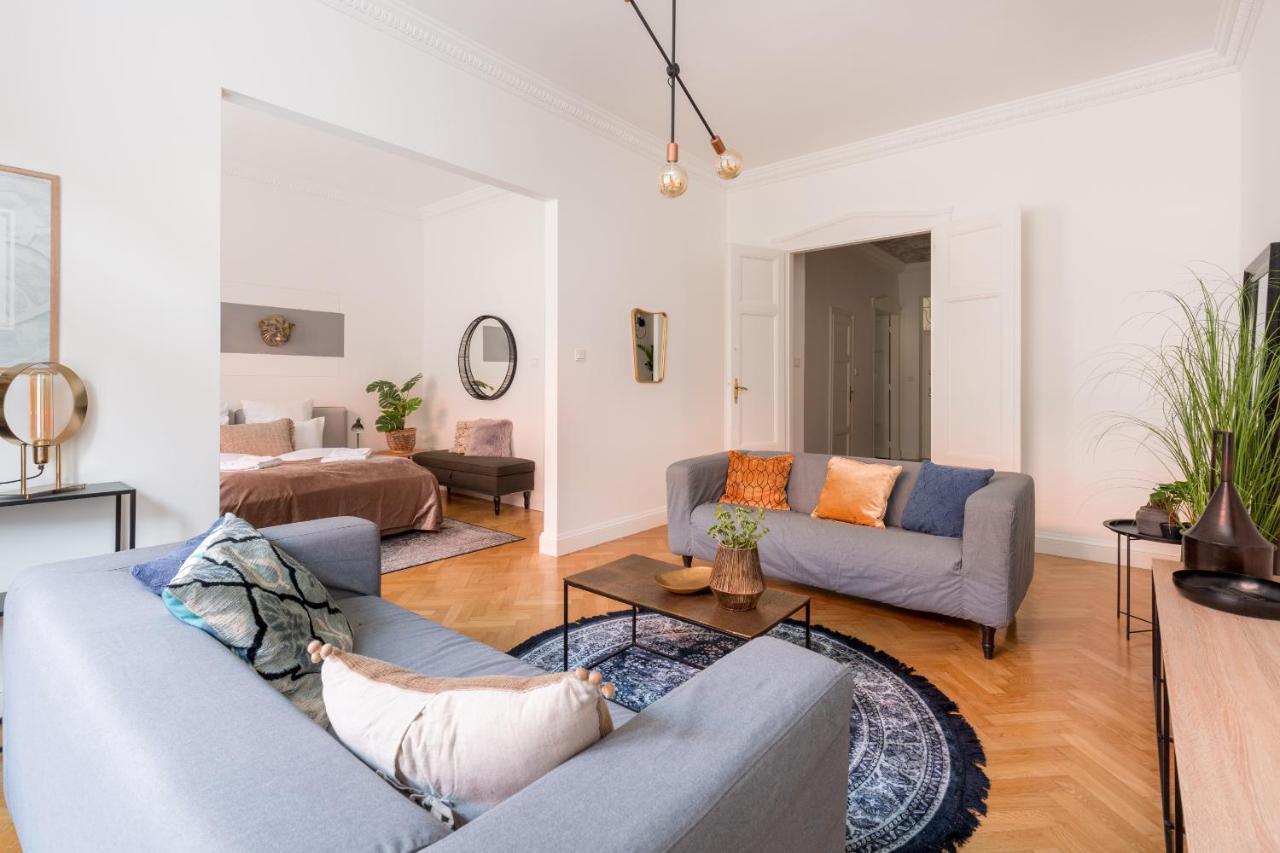 Style & Harmony In The Absolute Center Of Budapest