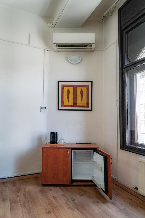 Hostal Equity Point