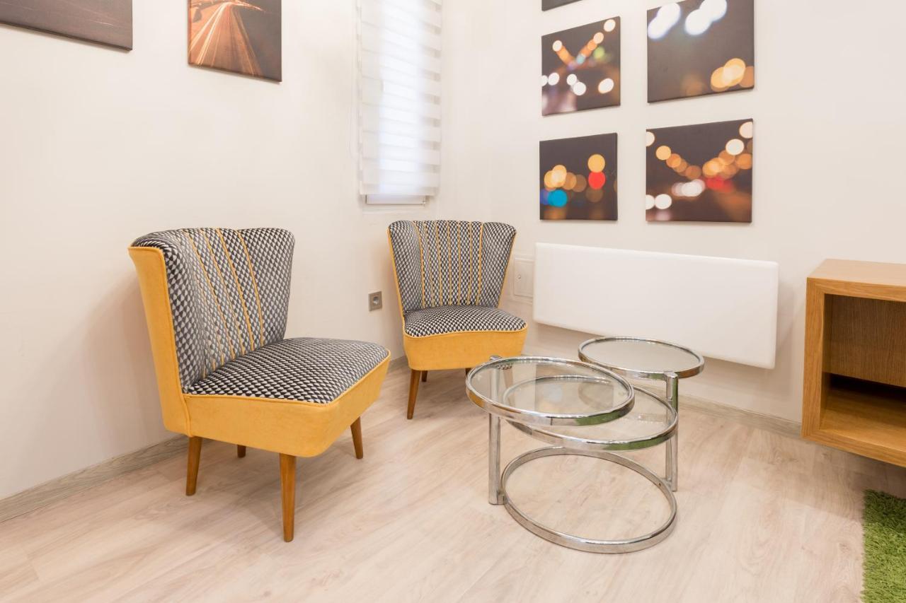 Apartament Retro Dream Near The Danube *