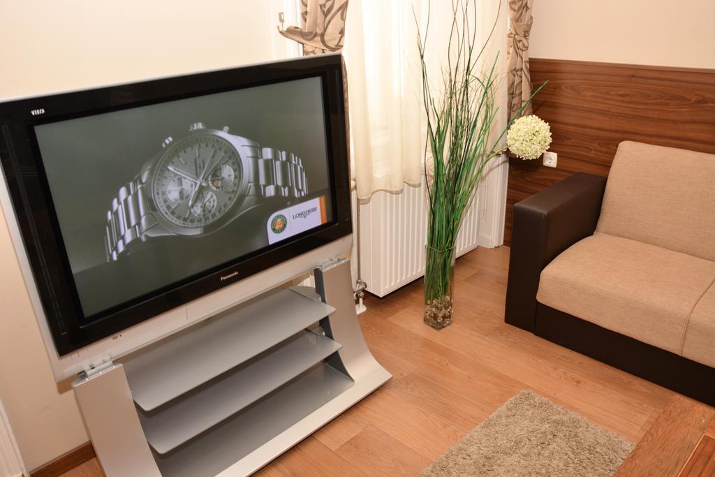 Elit Hotel