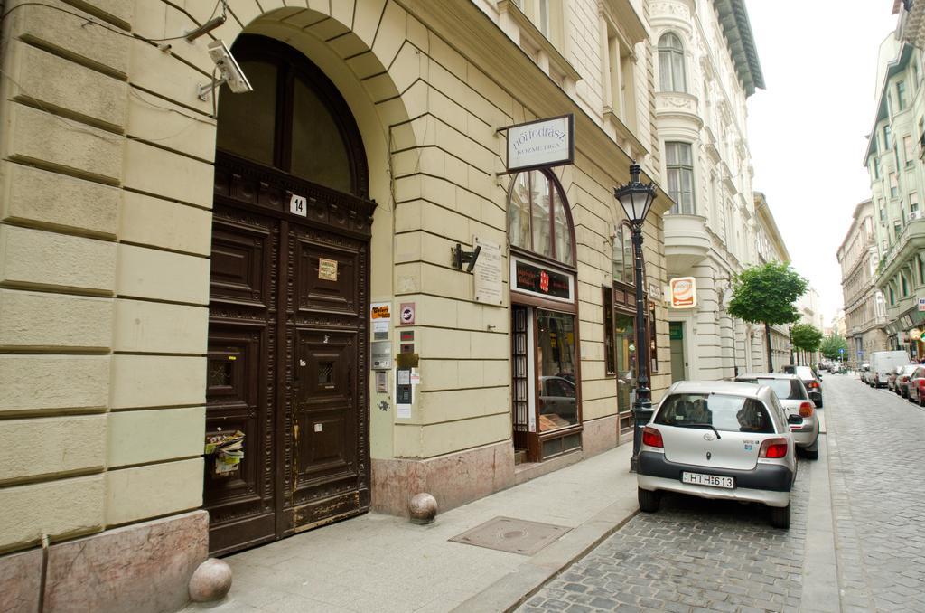 Gasthof Colors Guest House Budapest *