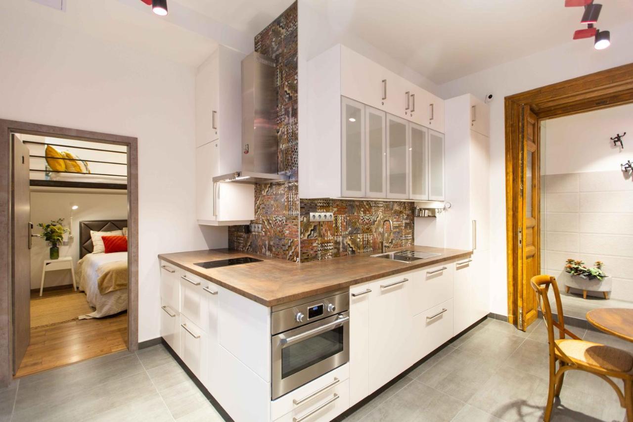 Premium By Hi5 - Style At The Comedy Theater Apartmán Budapest