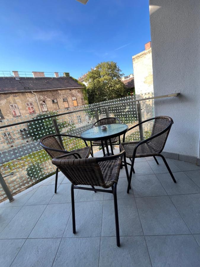 B 304, In The Heart Of Budapest