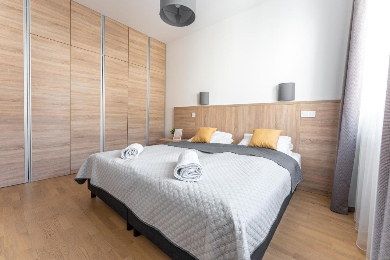 River Luxury Apartamento *