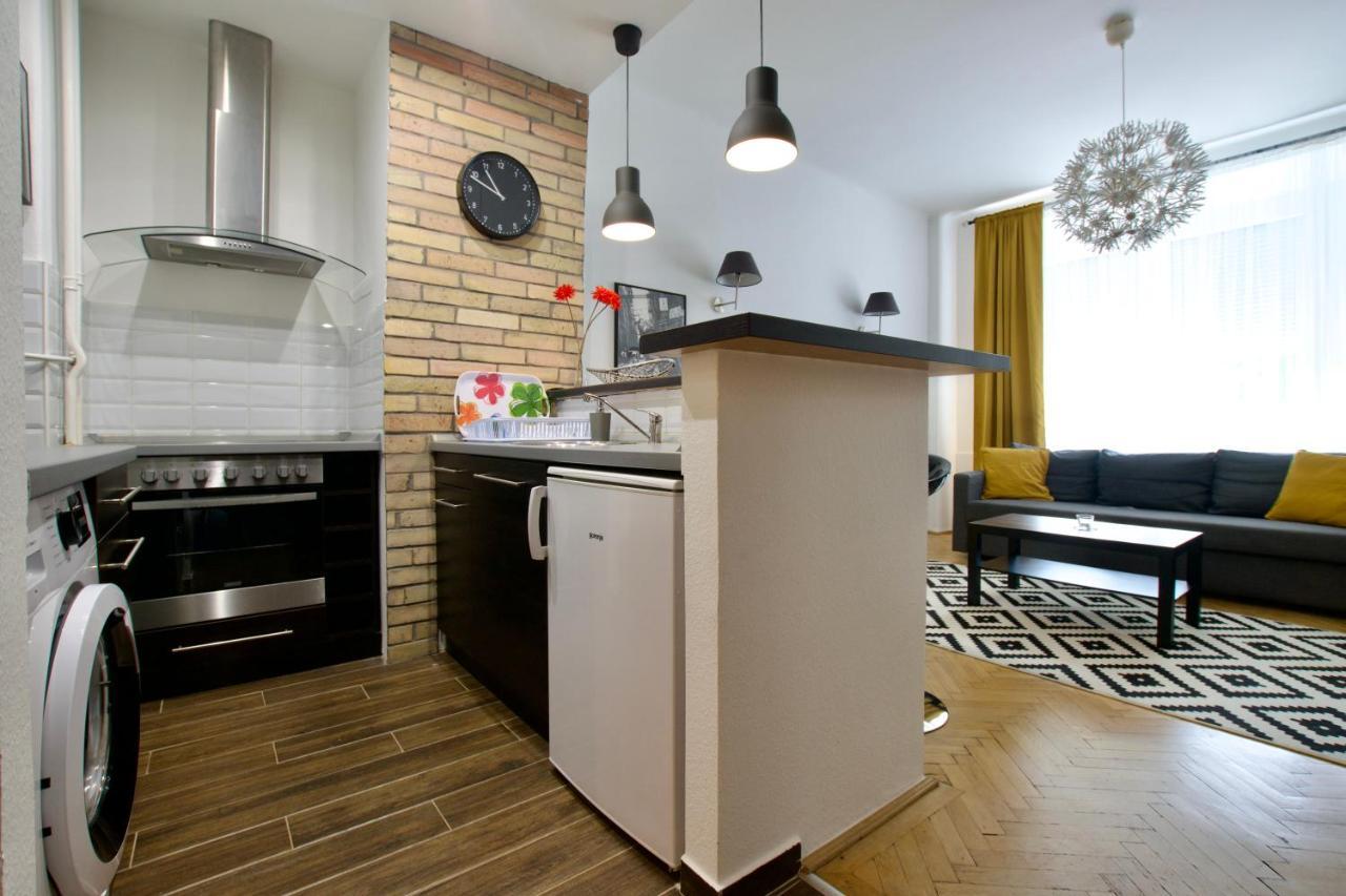 Standard By Hi5 - Center Of Center Apartman *