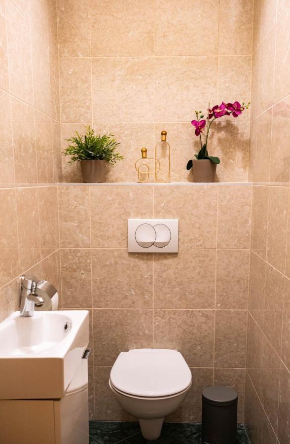 Free Parking! Soho 101, 4 Ppl, Ac, Superfast Wifi, Tv *