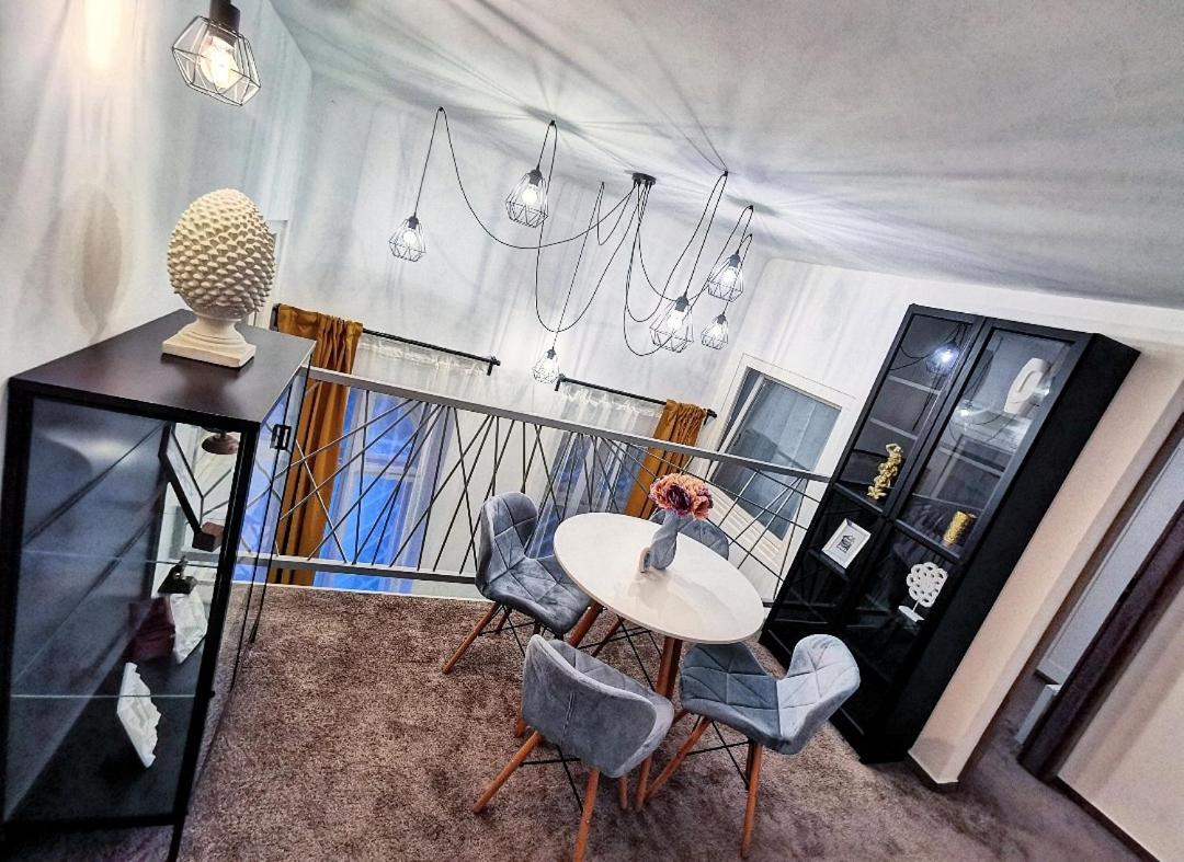Apartamento Nagymezo Street, In The Center, New *