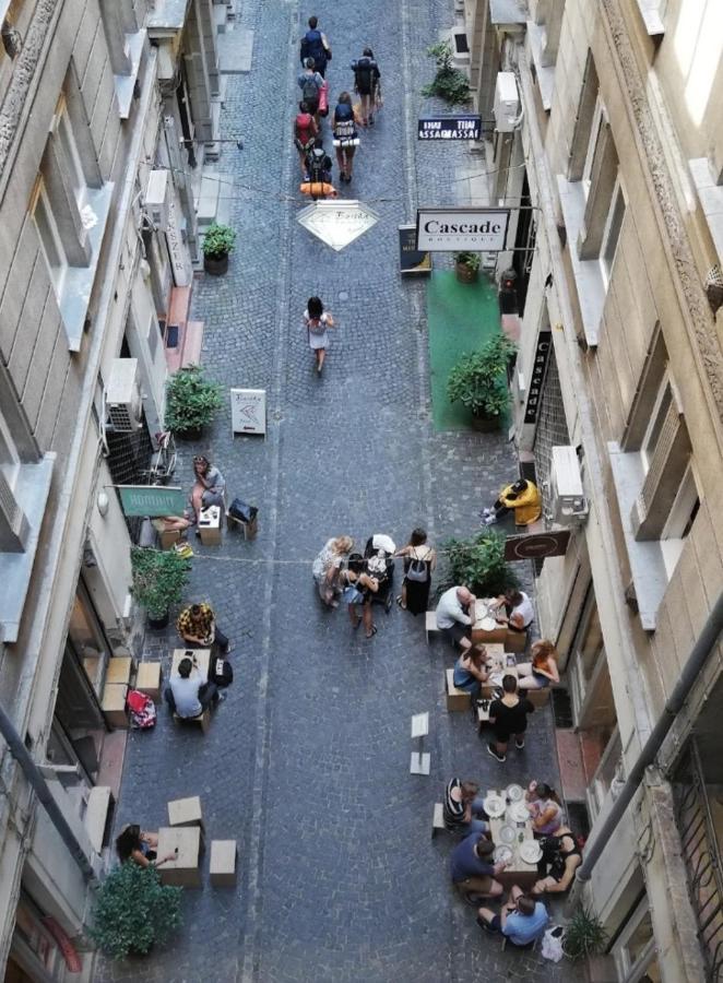 Lovely And Quiet In The Very Heart Of The