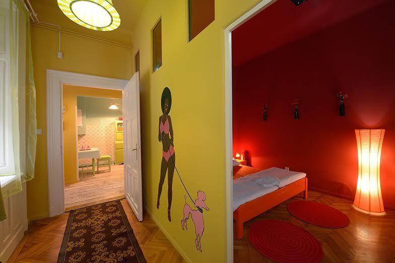 Apartment Retro