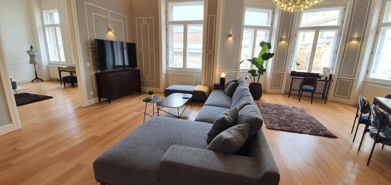 Walking Street Luxurious Huge Appartamento Budapest