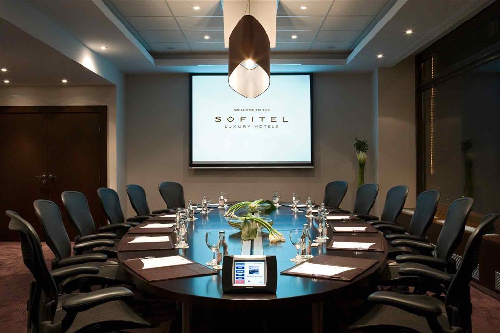 Sofitel Chain Bridge