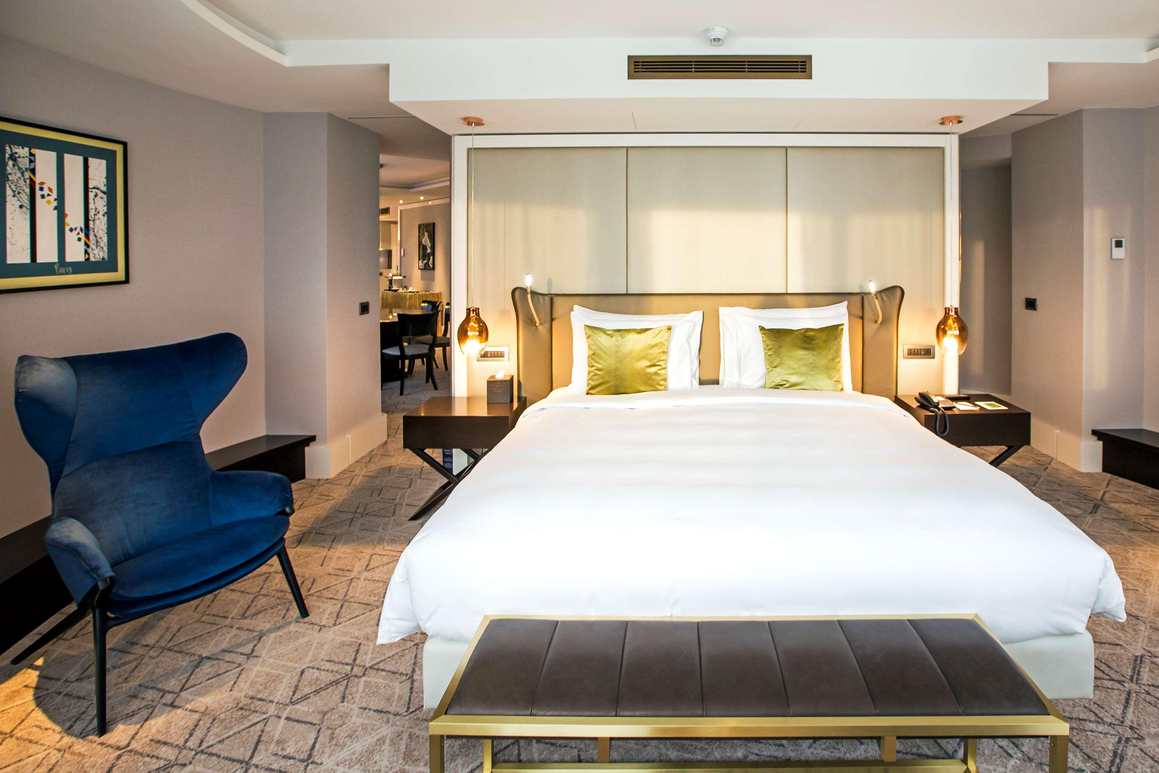 Kempinski Corvinus Hotell