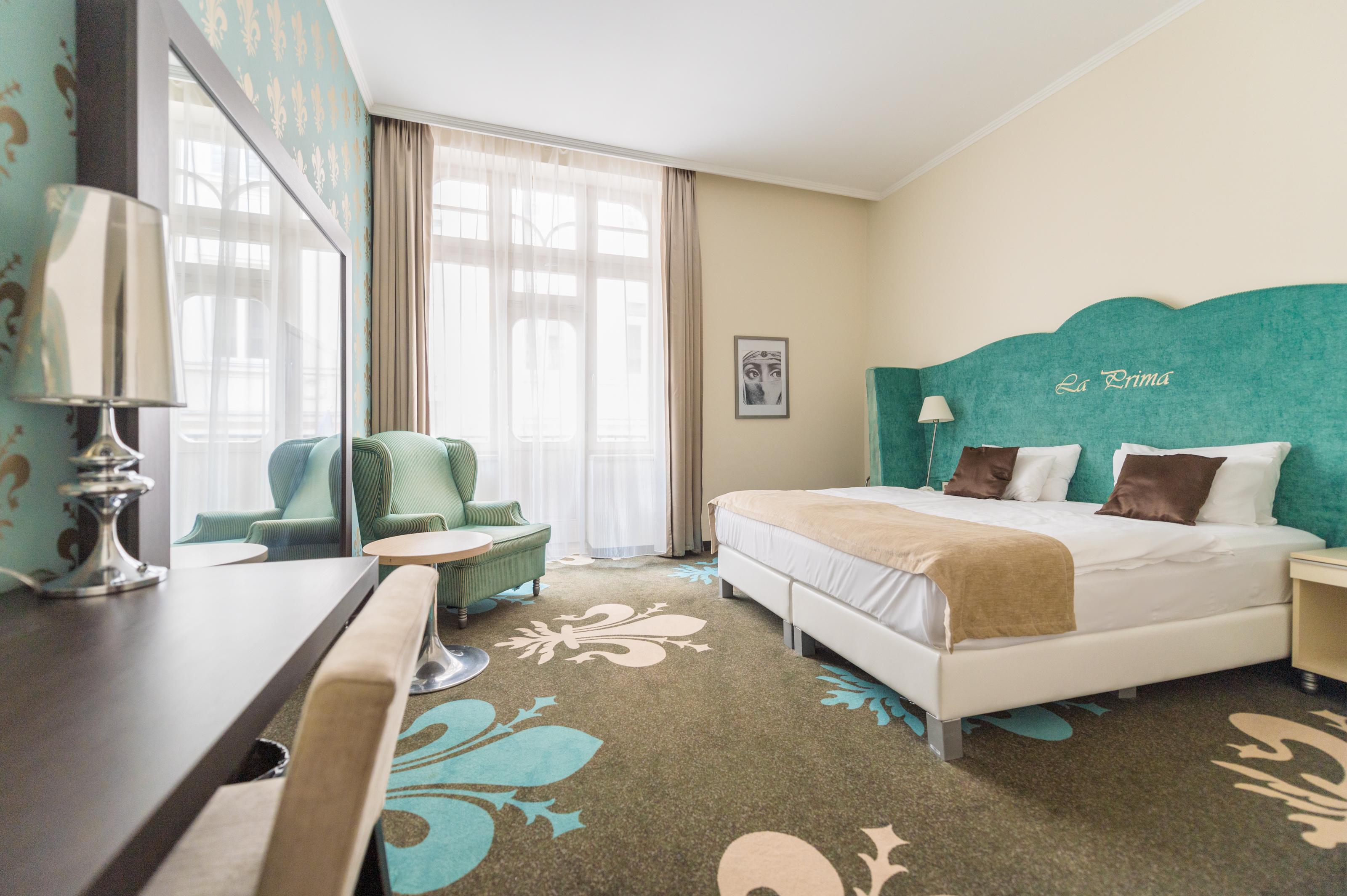 Hotell La Prima Fashion 4*