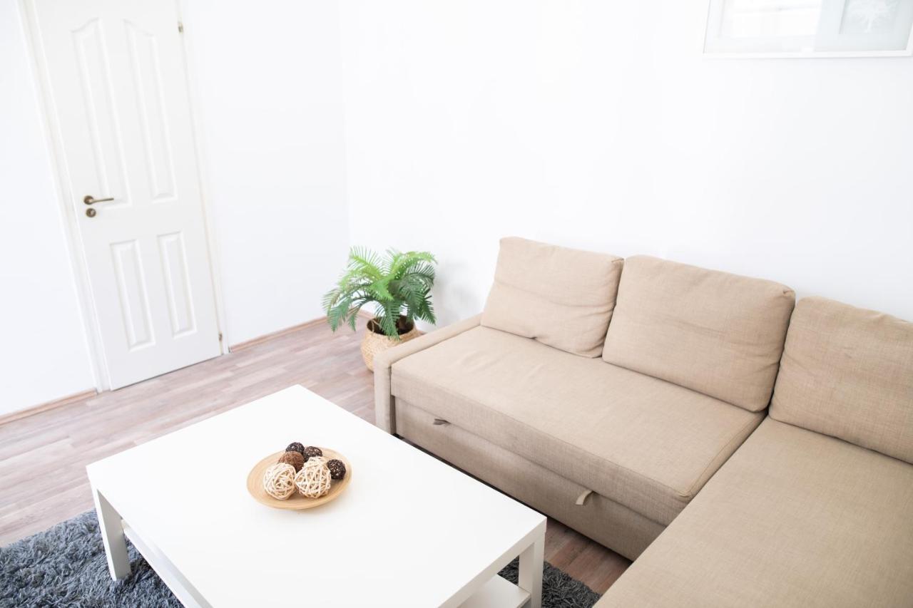Apartment N28 Next To Andrassy.