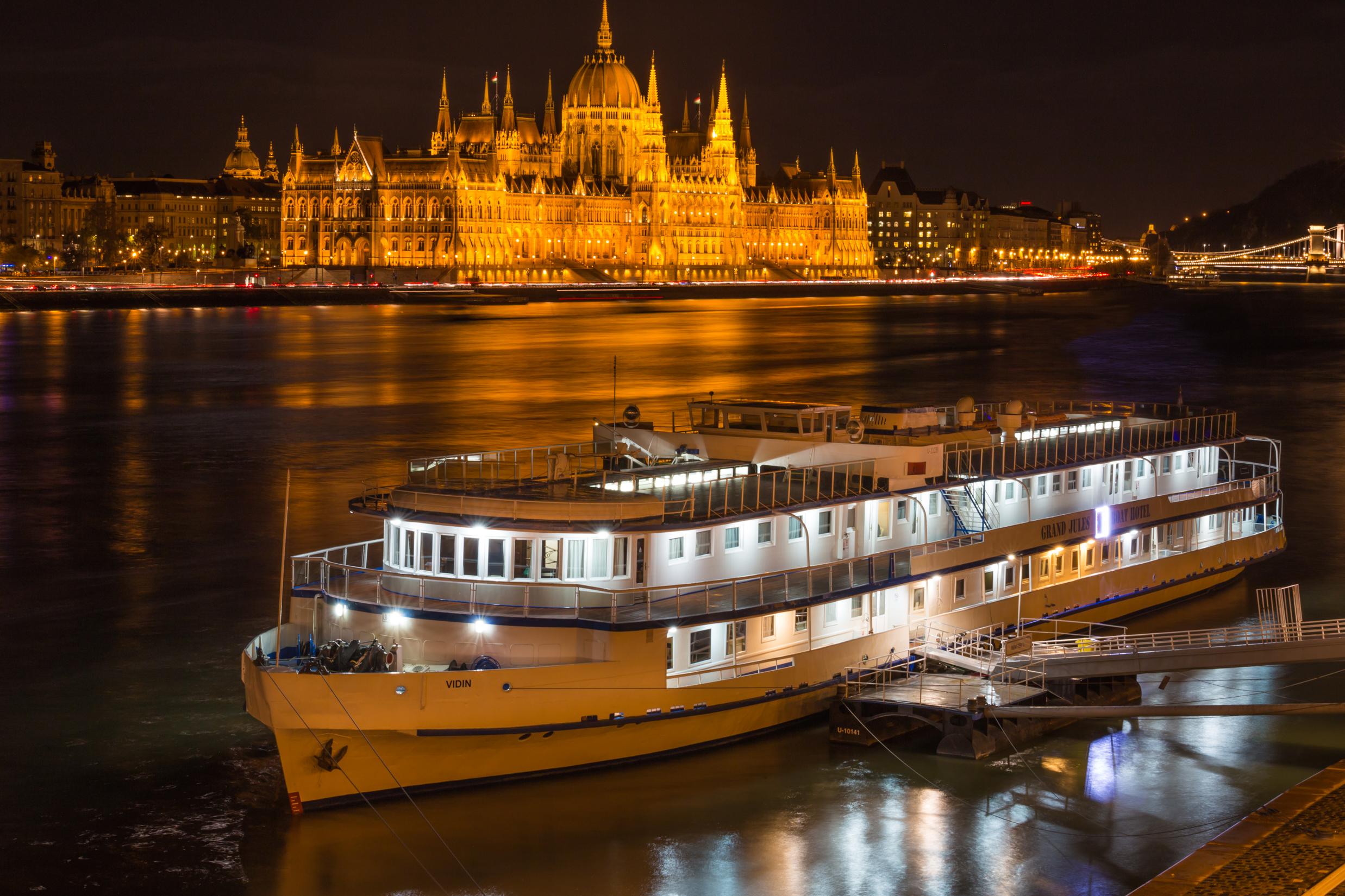 Grand Jules - Boat